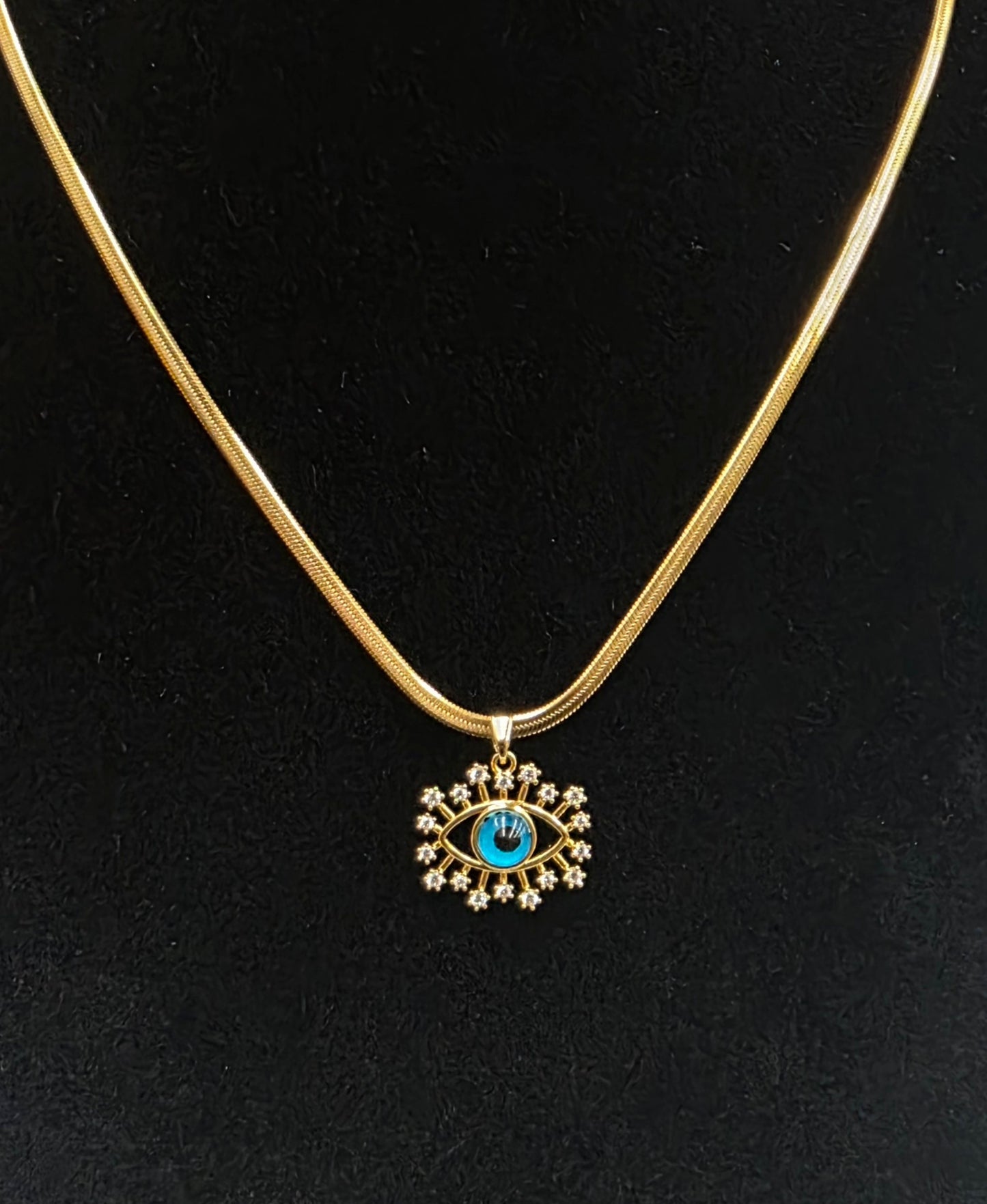 18K Gold-Plated Evil Eye Necklace – Waterproof & Tarnish-Resistant