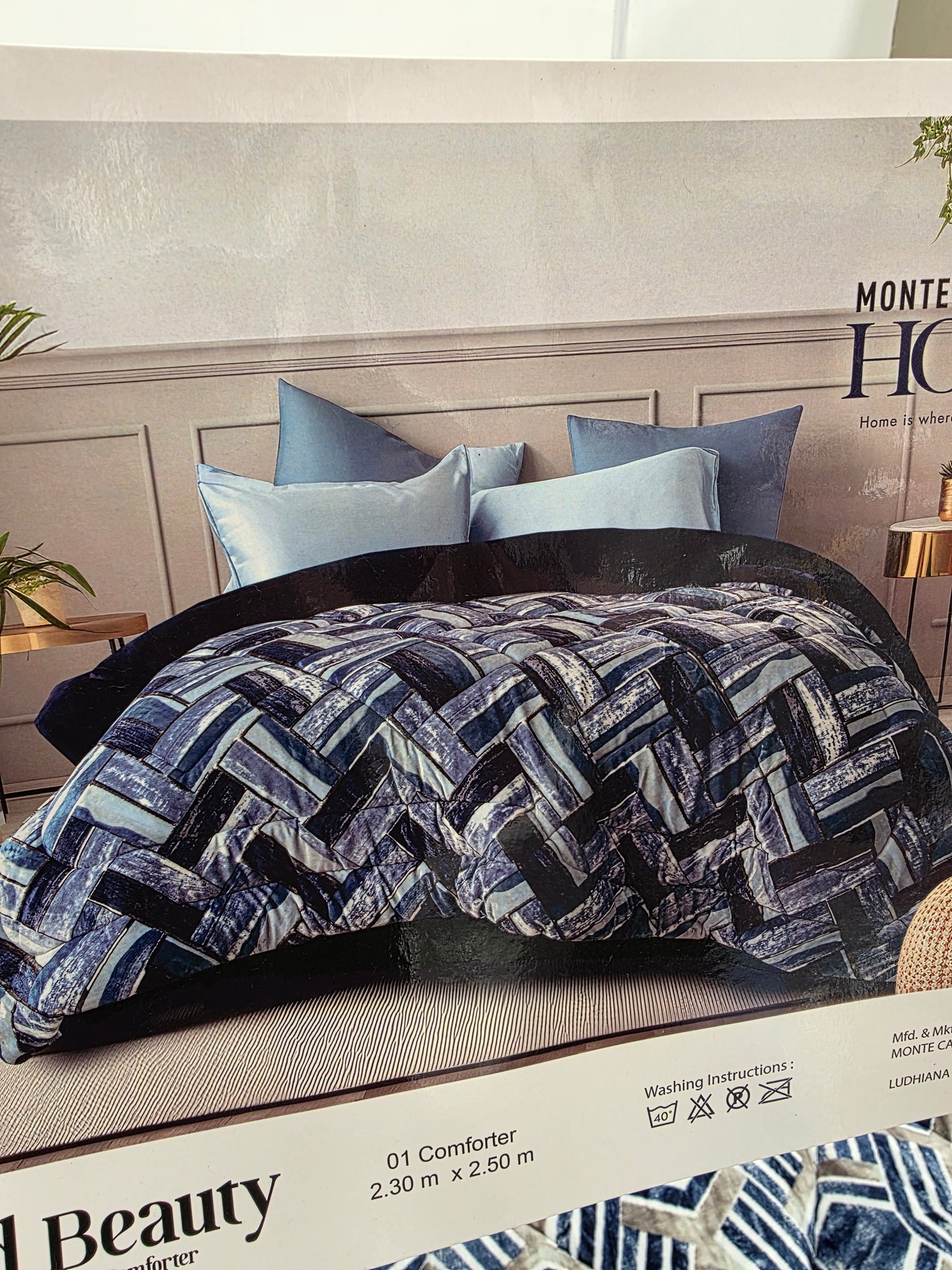 Monte Carlo Premium Luxury Quilt