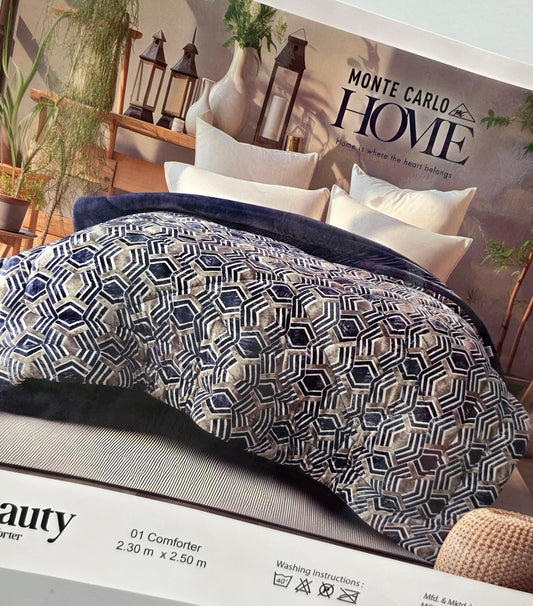 Monte Carlo Premium Luxury Quilt