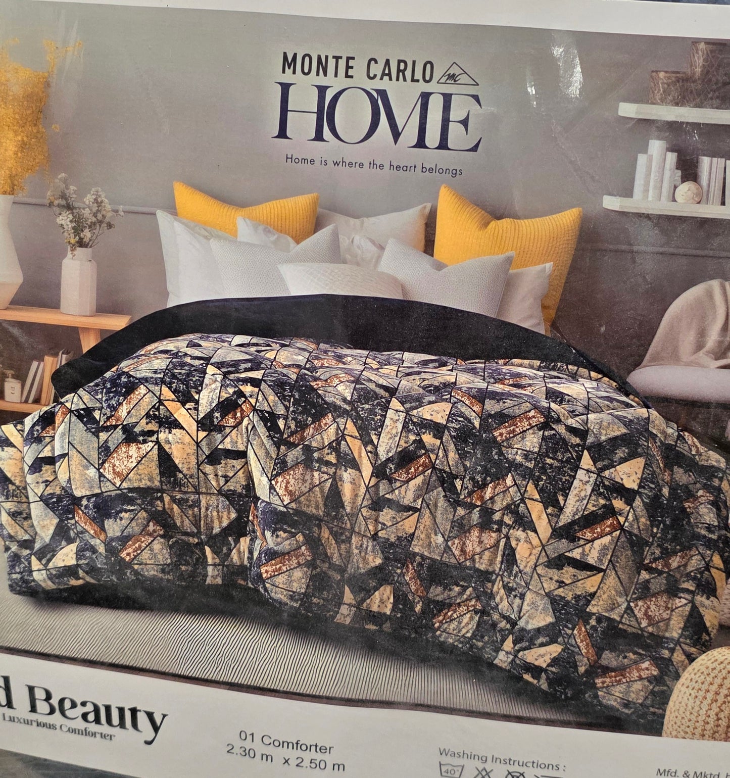 Monte Carlo Premium Luxury Quilt