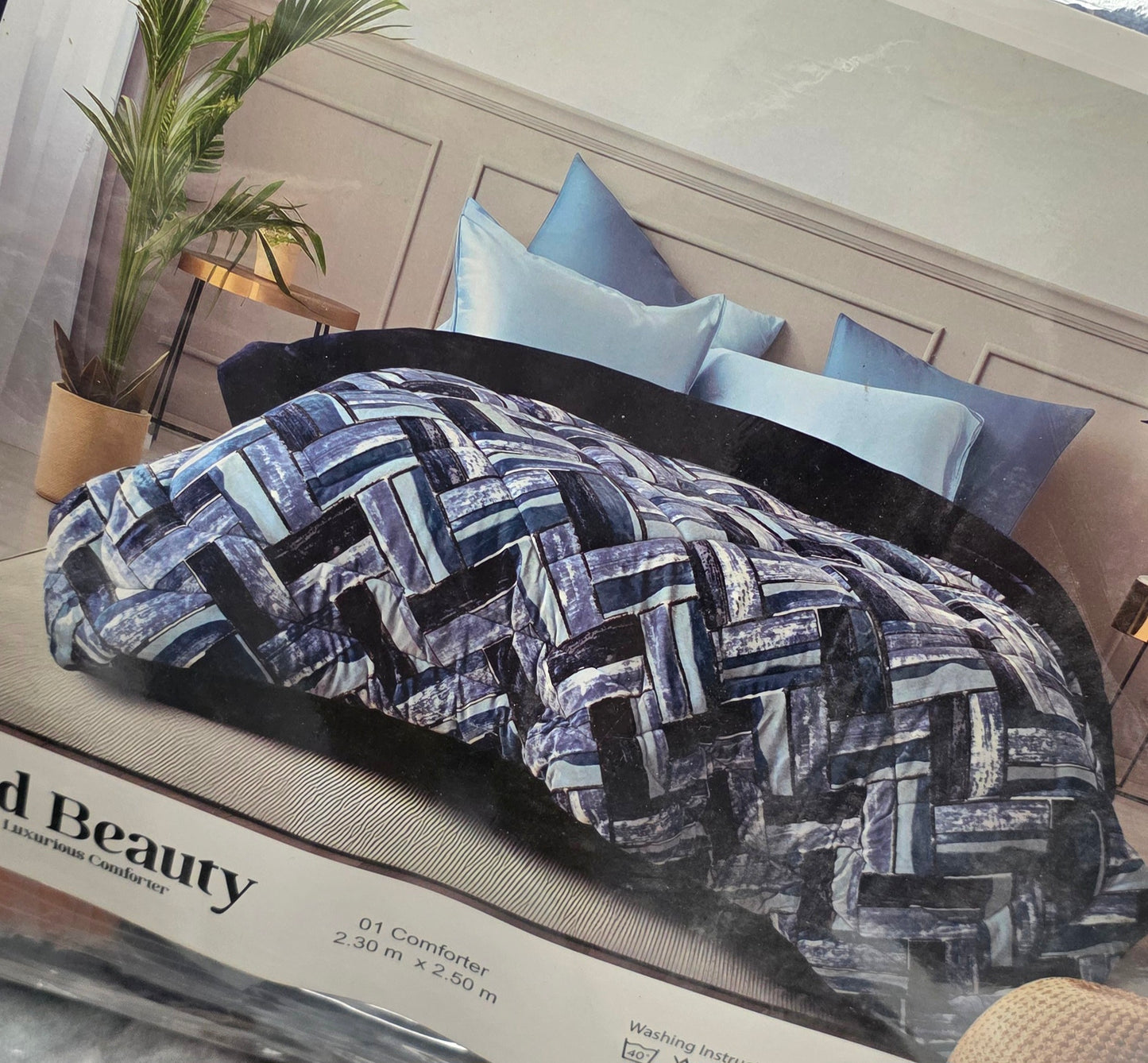 Monte Carlo Premium Luxury Quilt