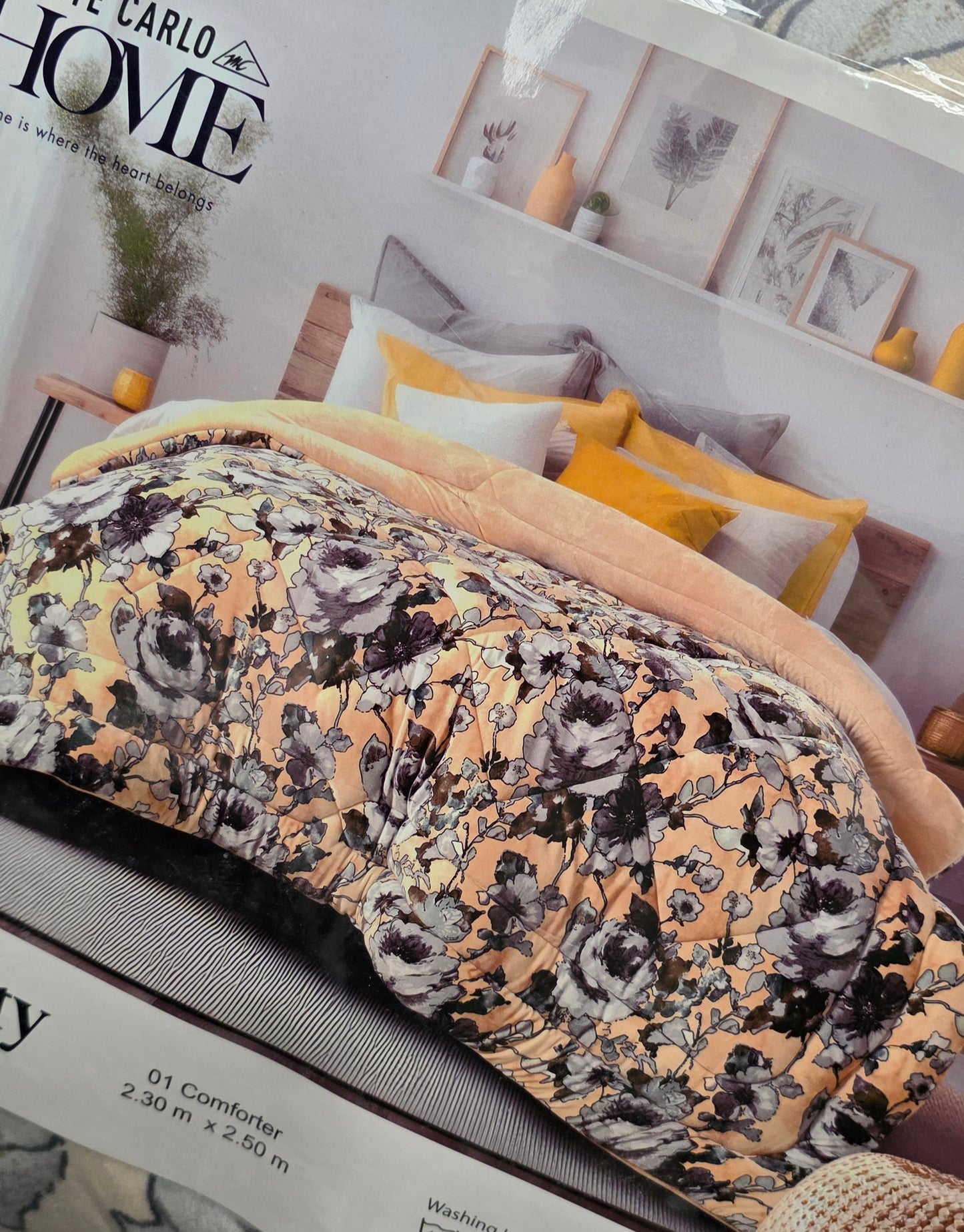 Monte Carlo Premium Luxury Quilt