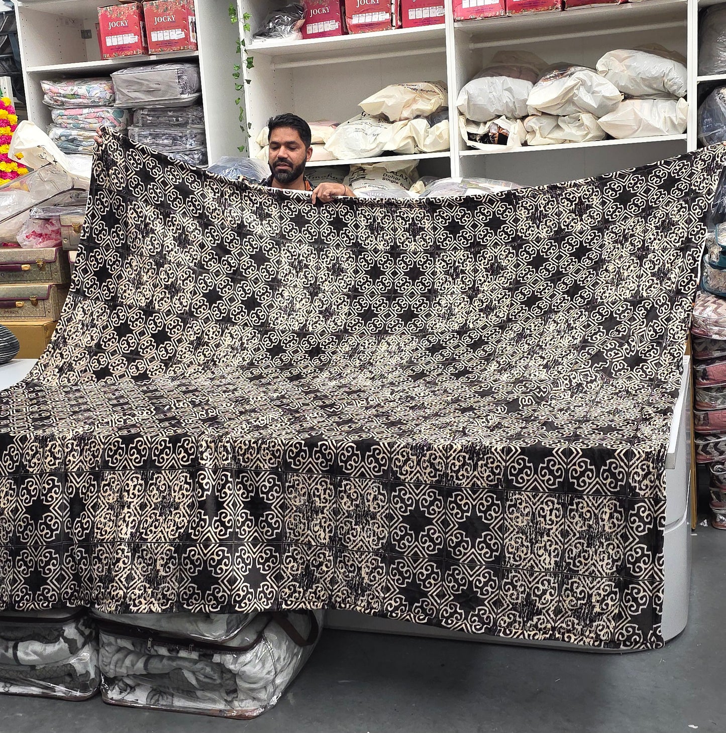 Printed All-Season Duvet Cover – Reversible