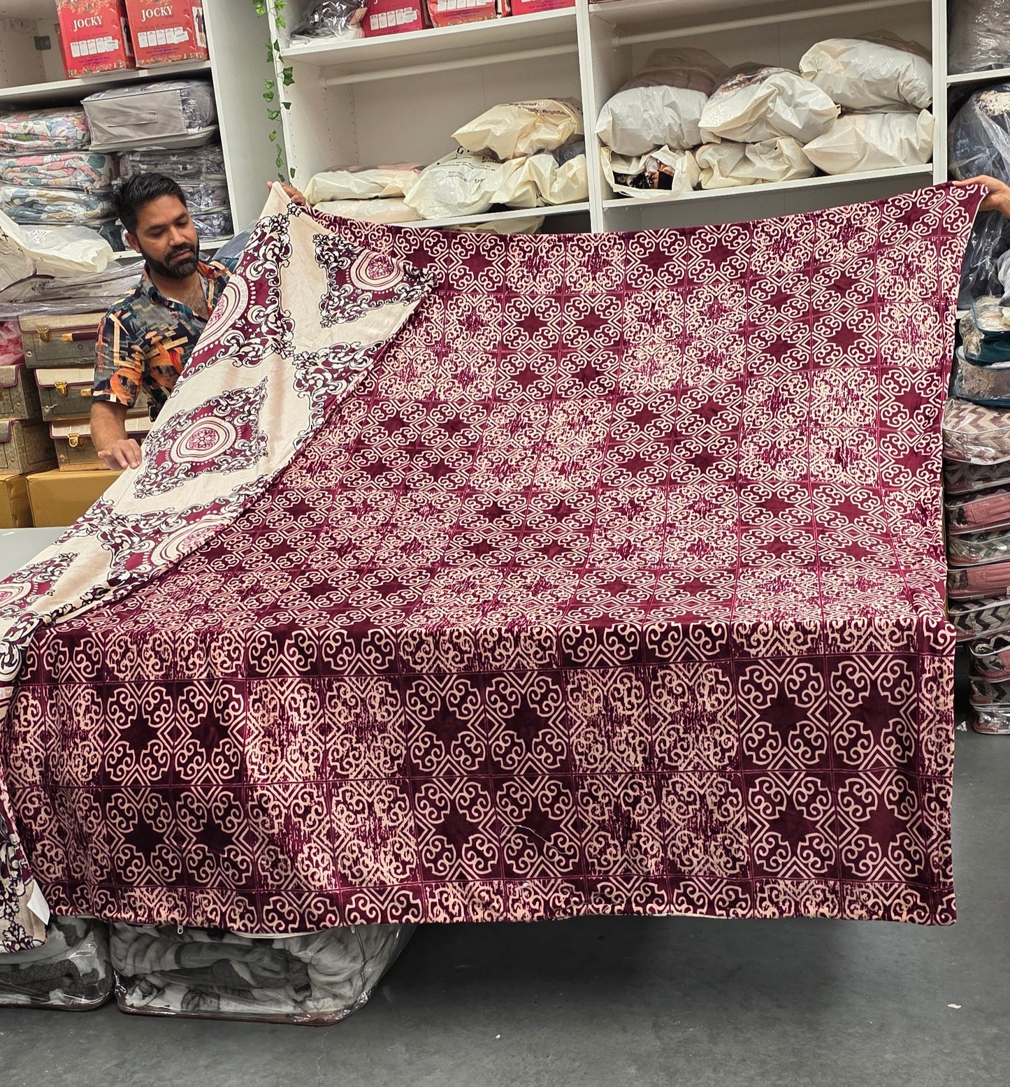 Printed All-Season Duvet Cover – Reversible