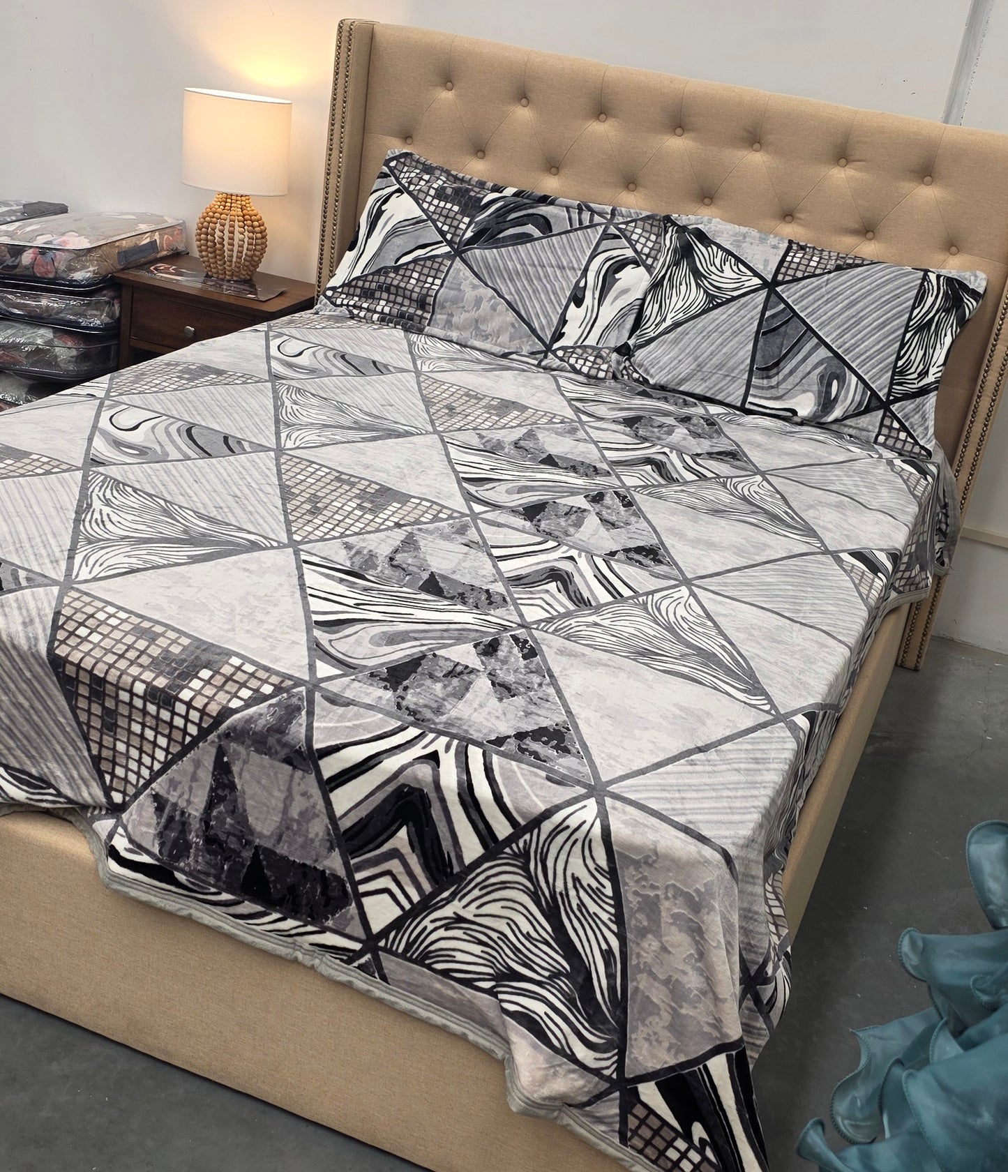 Warm Bedsheet Set