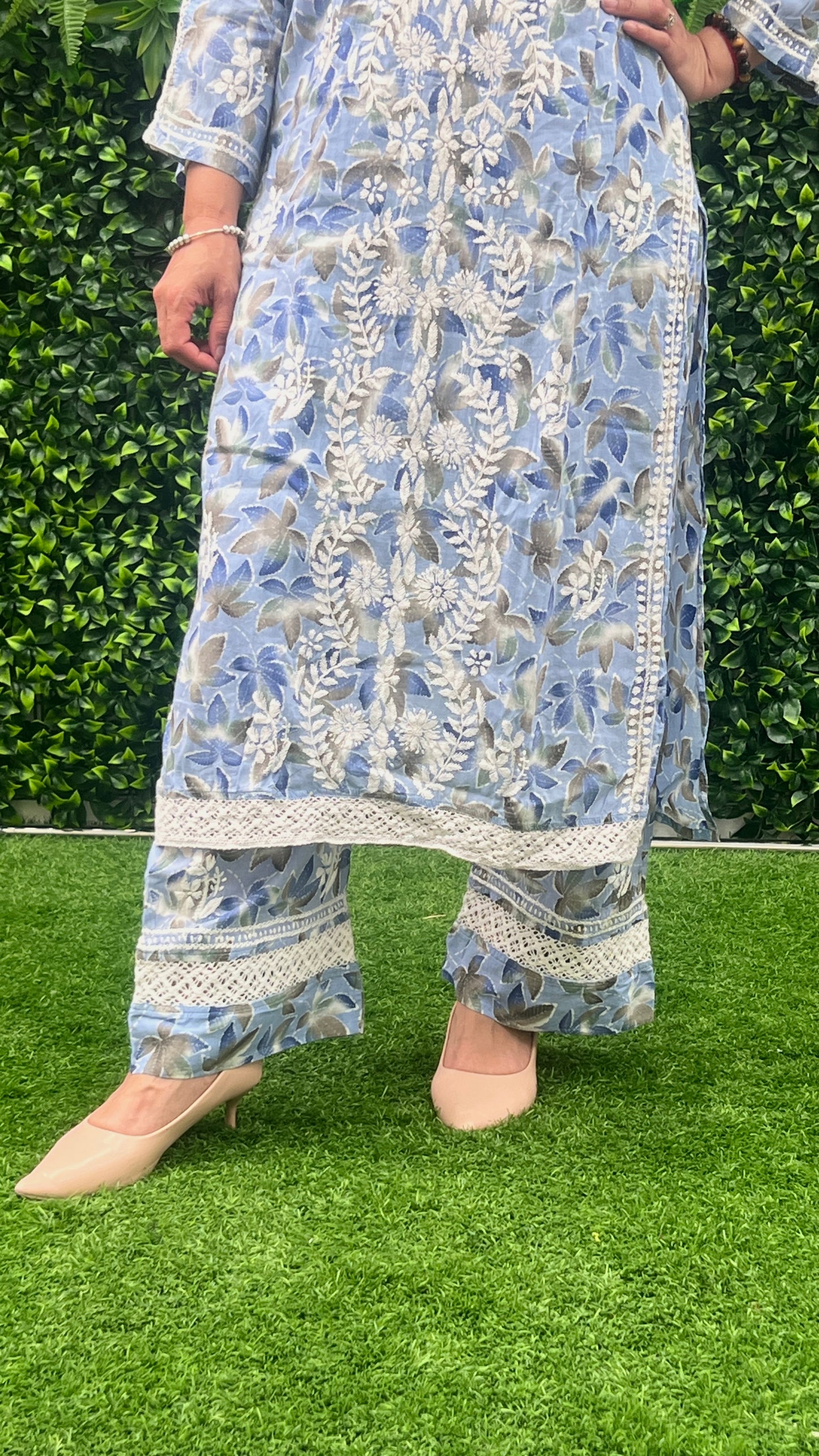 Mulmul Cotton Kurta & Pant Set in Chikankari Handwork