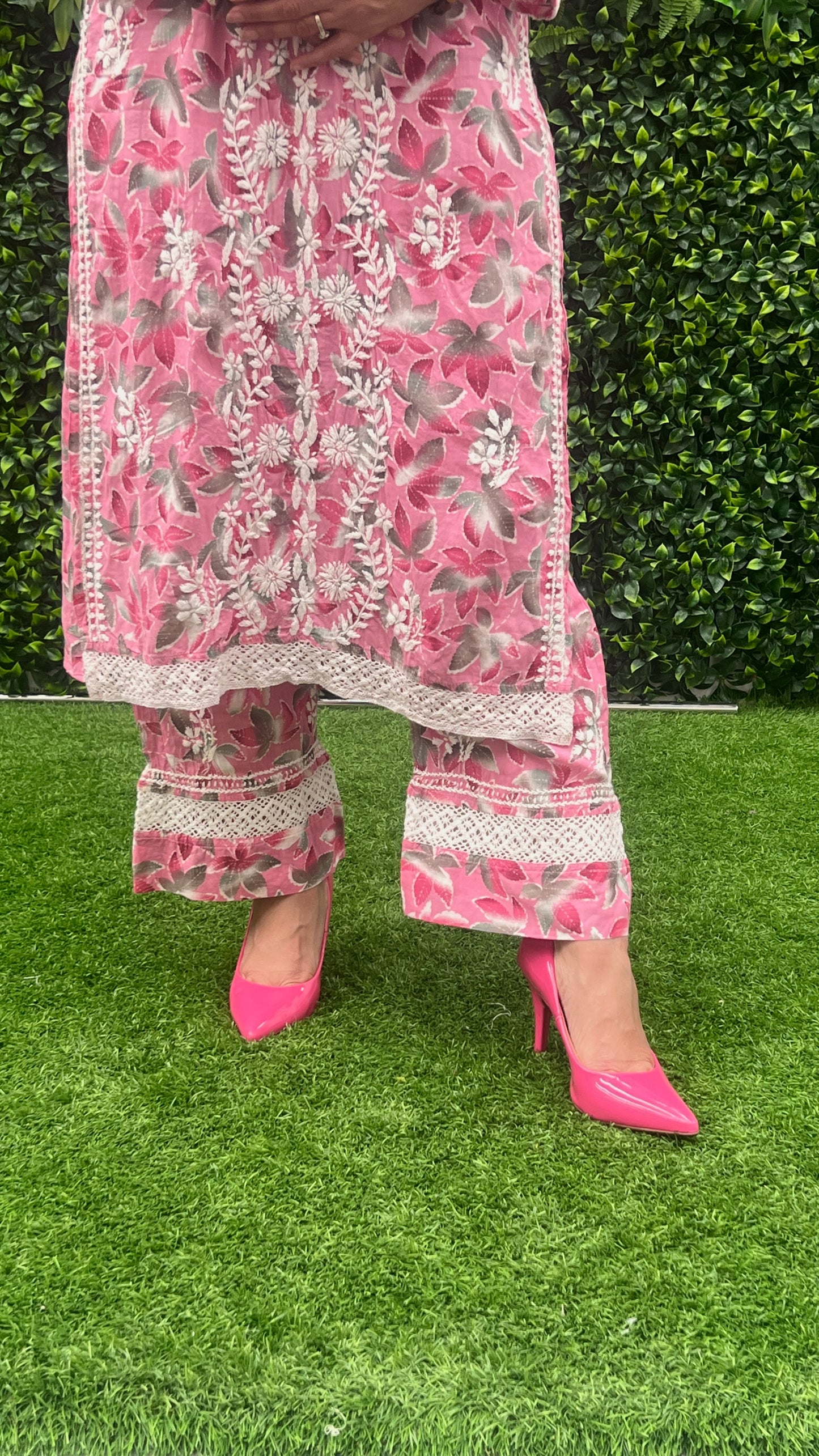 Mulmul Cotton Kurta & Pant Set in Chikankari Handwork