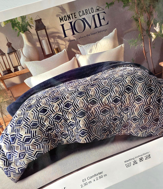 Monte Carlo Premium Luxury Quilt