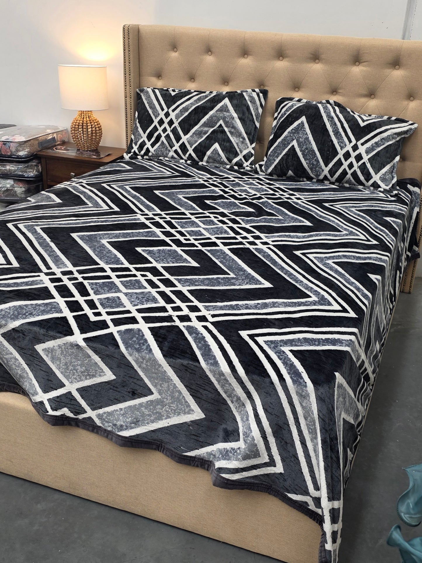 Warm Bedsheet Set