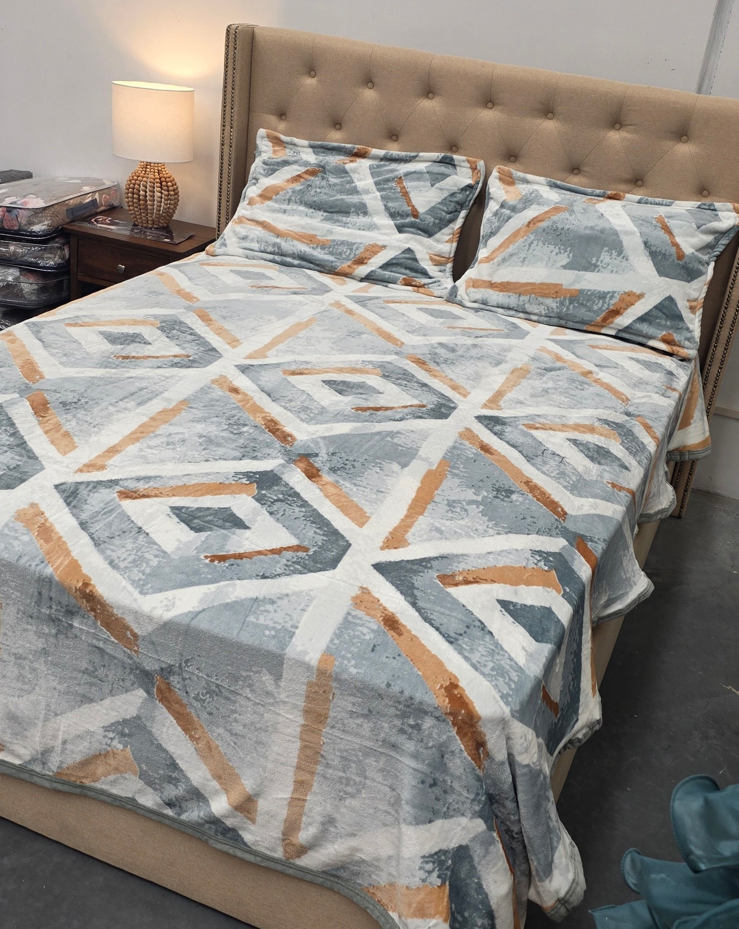 Warm Bedsheet Set