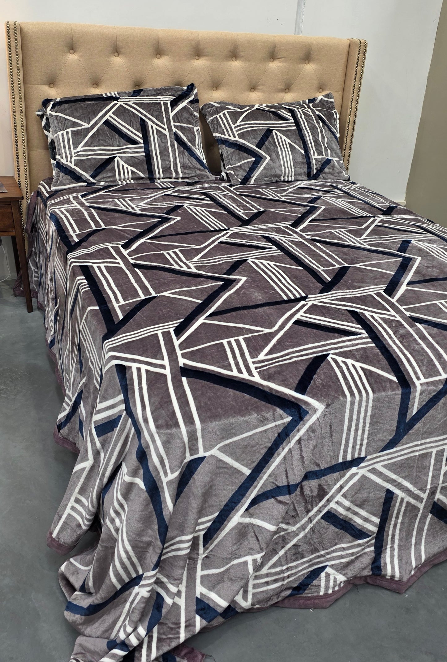 Warm Bedsheet Set