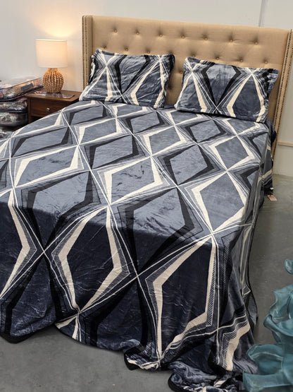 Warm Bedsheet Set