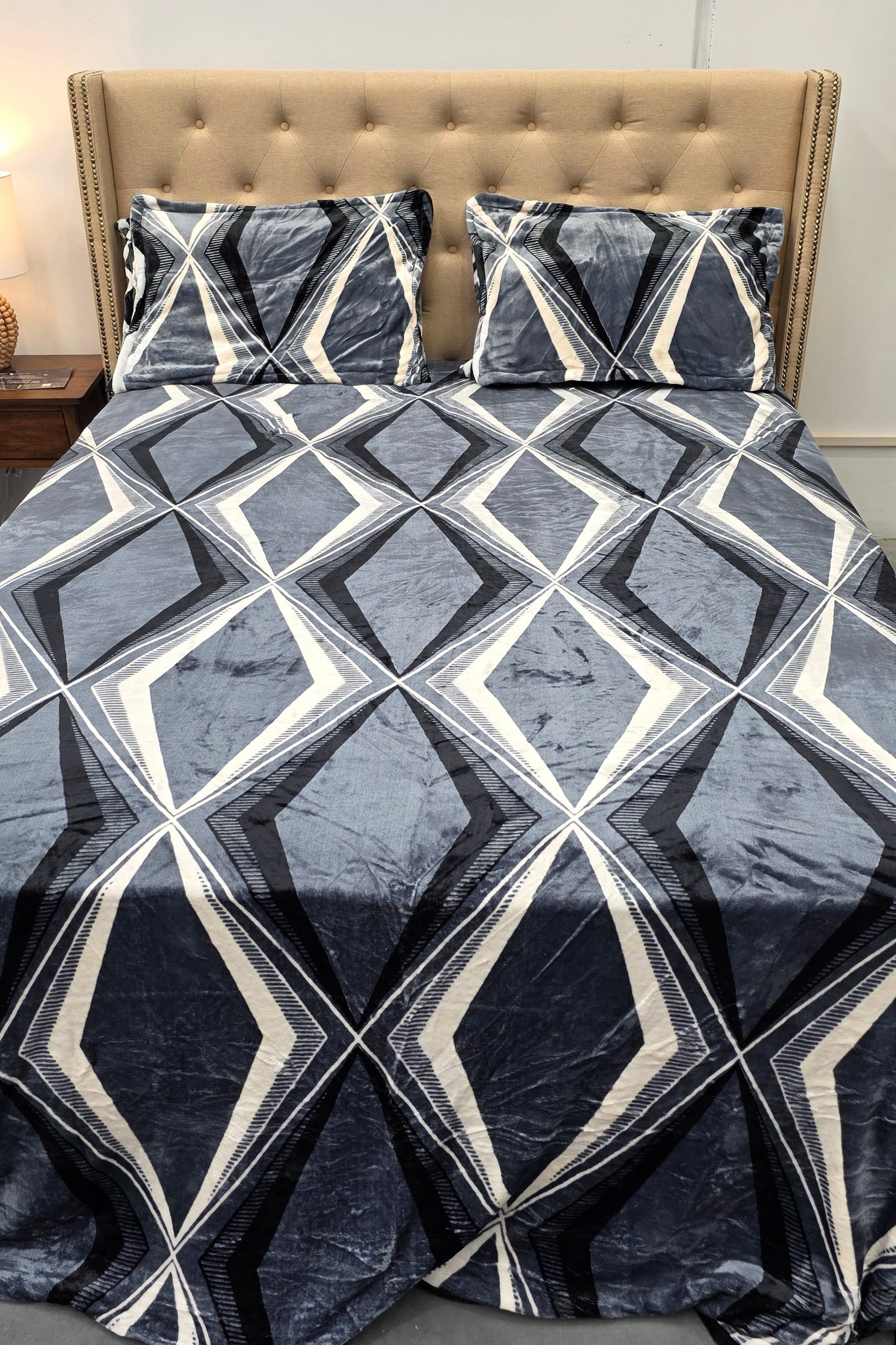 Warm Bedsheet Set
