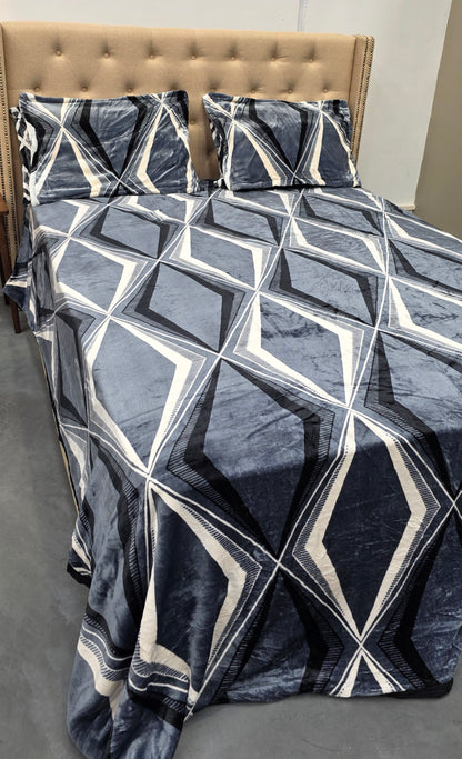 Warm Bedsheet Set