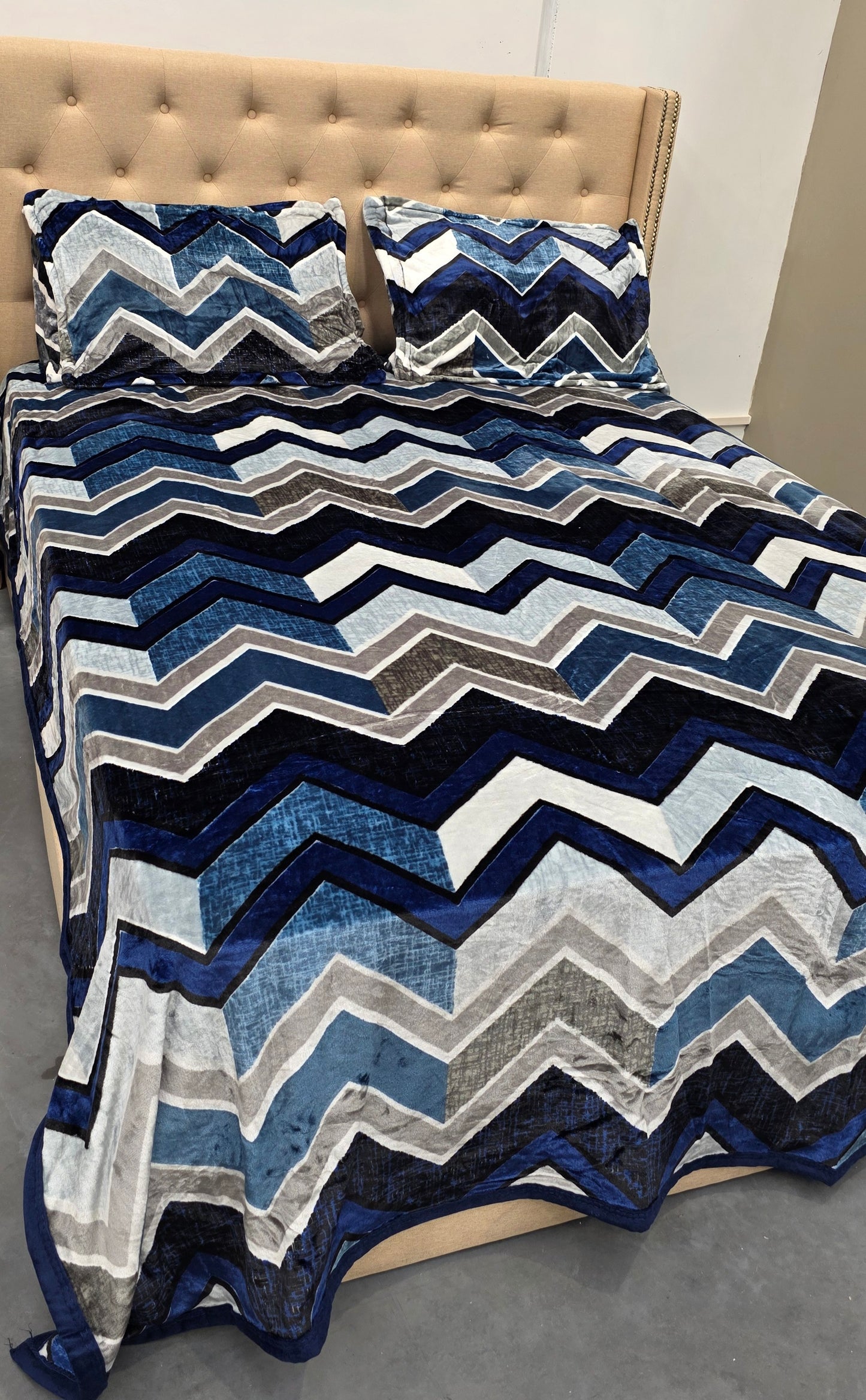 Warm Bedsheet Set