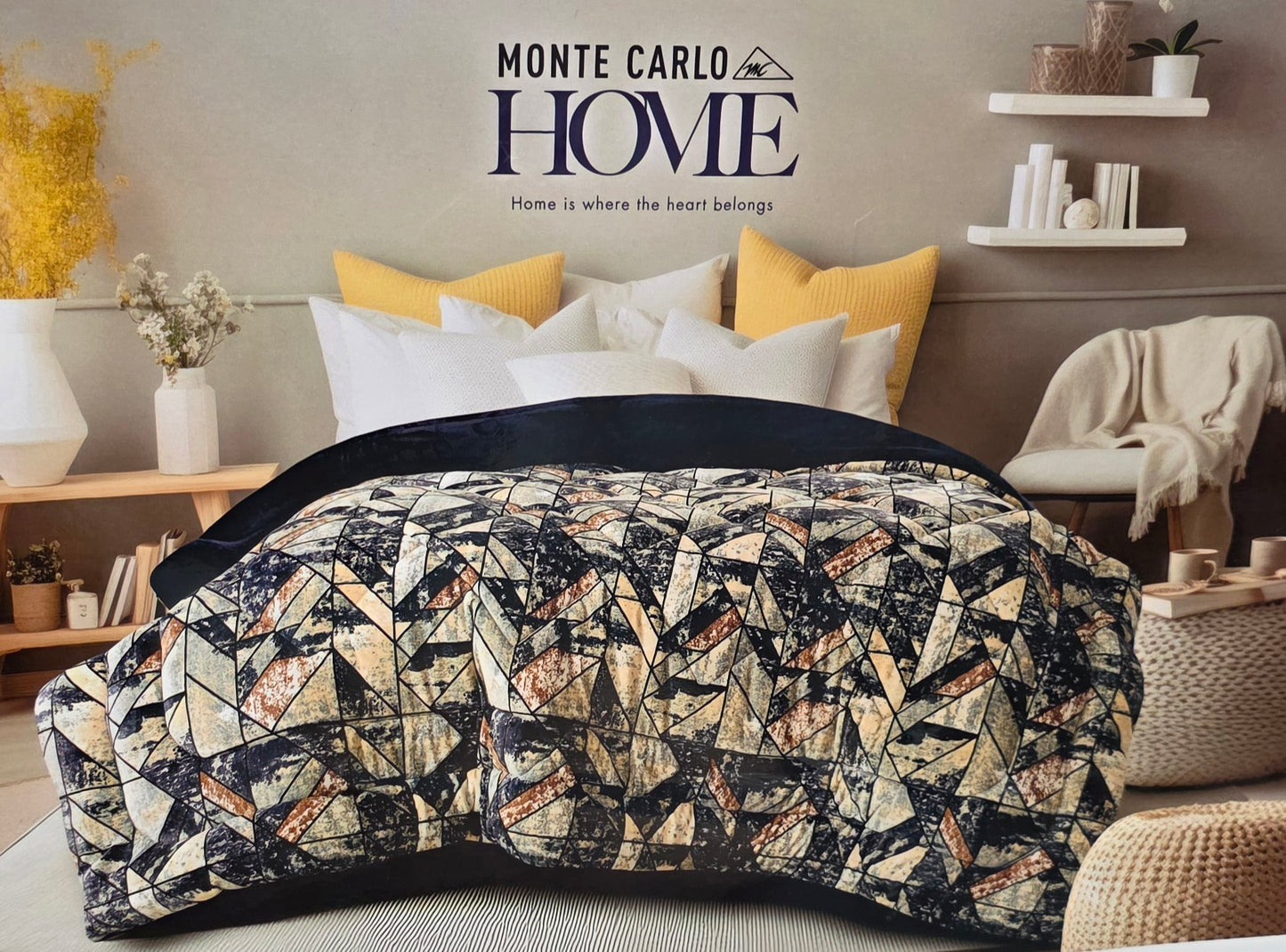 Monte Carlo Premium Luxury Quilt