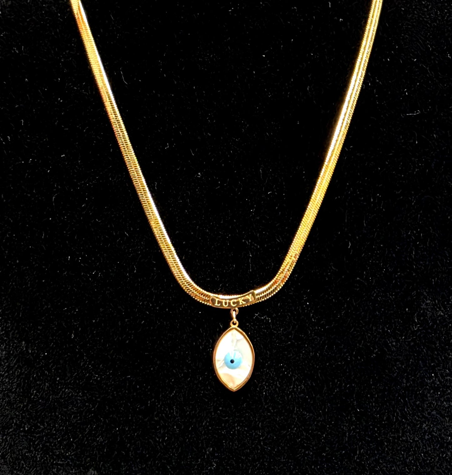 Blue Eye Necklace – 18K Gold-Plated, Waterproof & Tarnish-Resistant