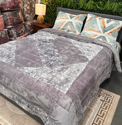 Titlis Extra Plush Warm Quilt