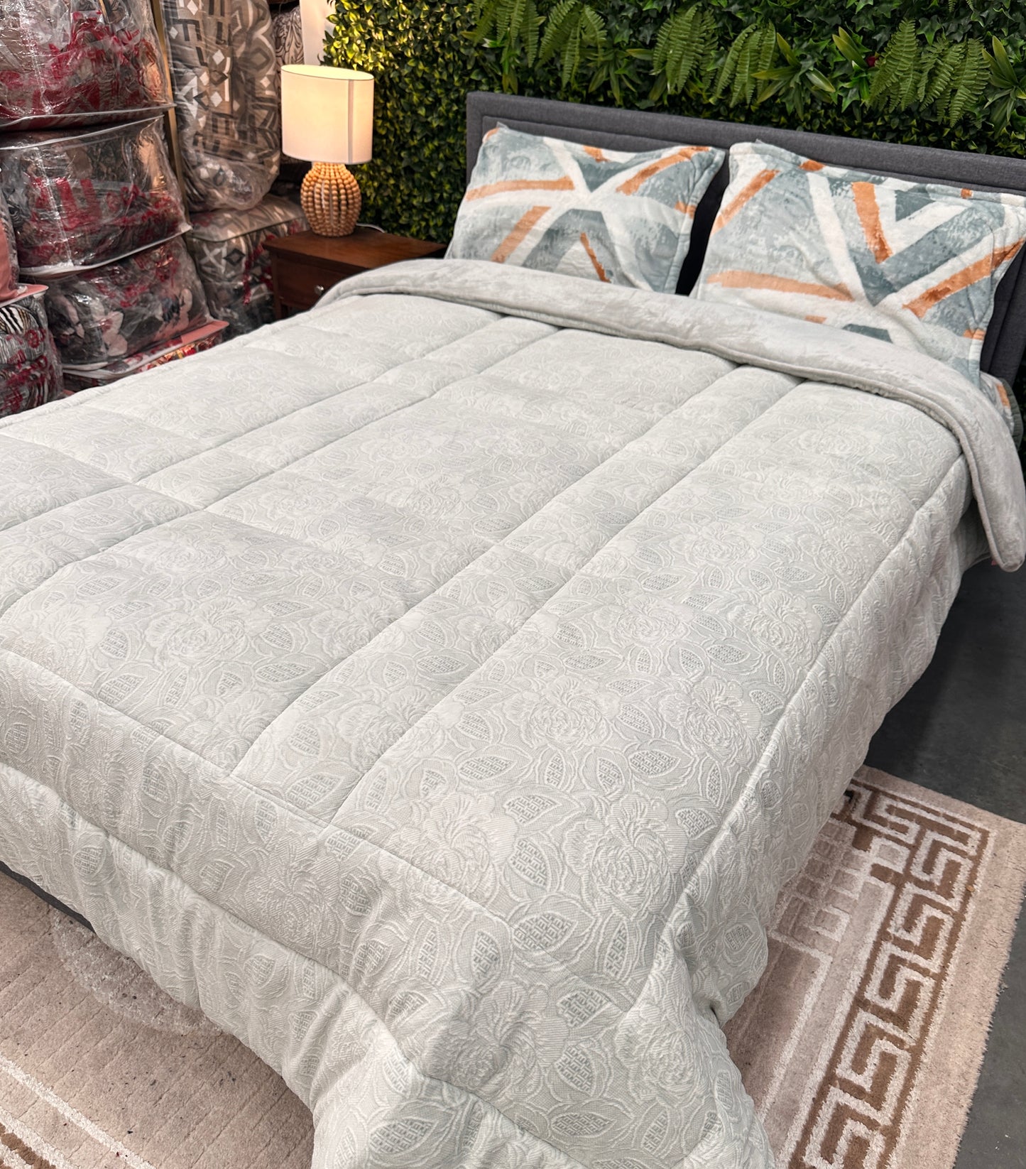Titlis Extra Plush Warm Quilt