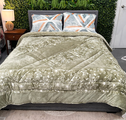 Titlis Extra Plush Warm Quilt